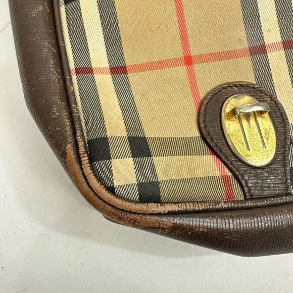 Vintage Burberry Nova Check Canvas and Leather Messenger Bag - Picture 13 of 15